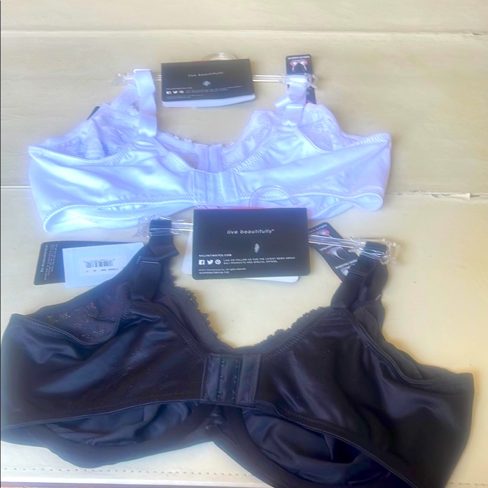 Lilyette Women's White and Black Shaping Minimizer Bras 2 - Picture 5 of 5